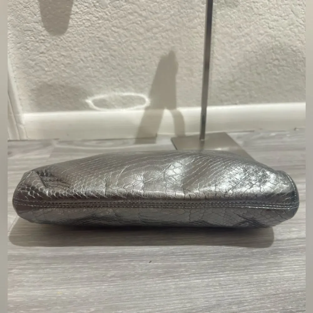 Michael Kors BERKLEY CLUTCH Metallic Silver